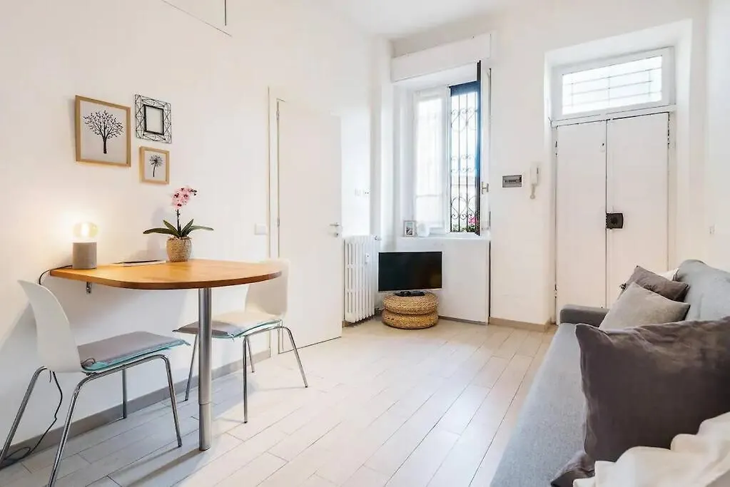 Apartment Delizioso Appartamento All Isola By Easylife Milan