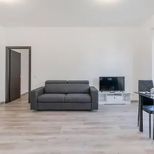 Appartamento Bicocca Metro House, Milano